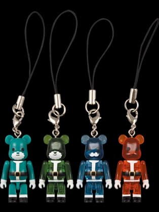 BE@RBRICK figure: Bear Santa Strap
