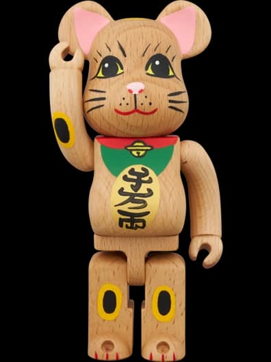 BE@RBRICK figure: Karimoku Maneki Neko