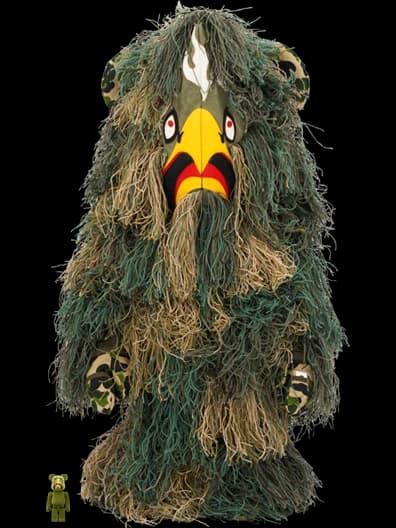 (r) × Readymade BE@RBRICK