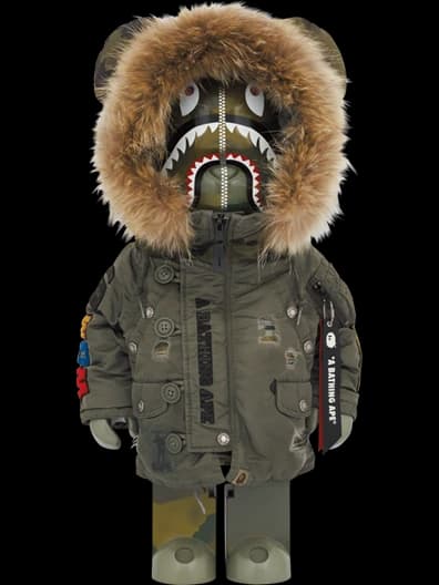 (r) × Alpha Camo Shark 2023 BE@RBRICK