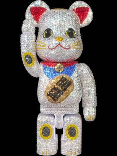 CRYSTAL DECORATE 招き猫 開運 BE@RBRICK