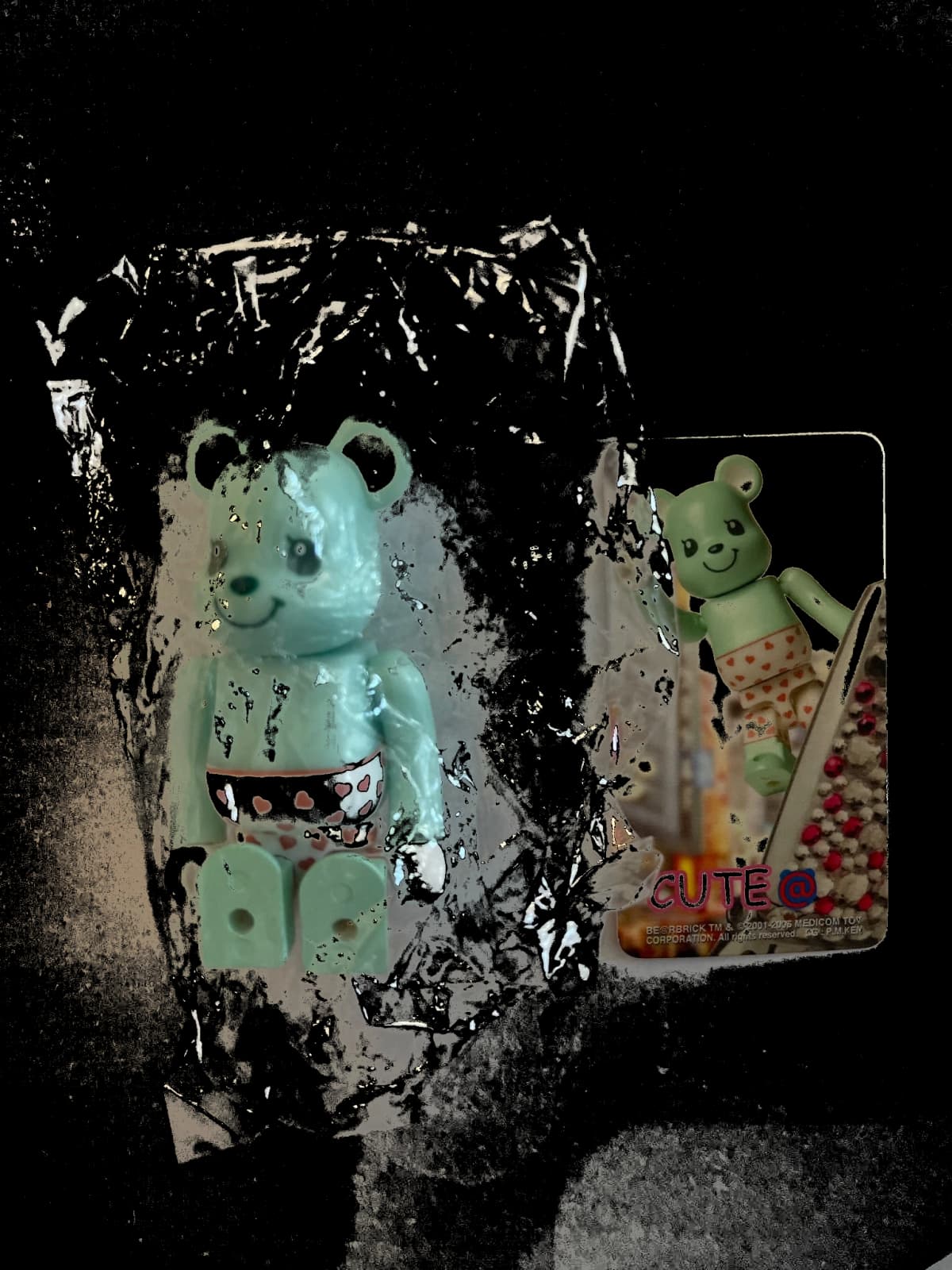 Hearts and Shorts (Cute) - Bearbrick Series 12 BE@RBRICK