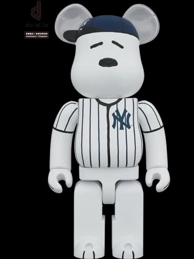 × Peanuts Be@rbrick Snoopy (new York Yankees) BE@RBRICK