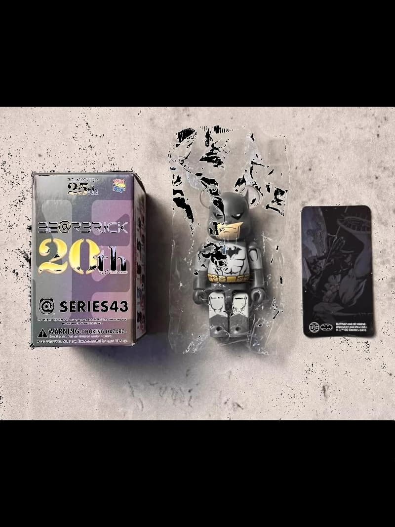 BATMAN HUSH (Series 43) #10 BE@RBRICK