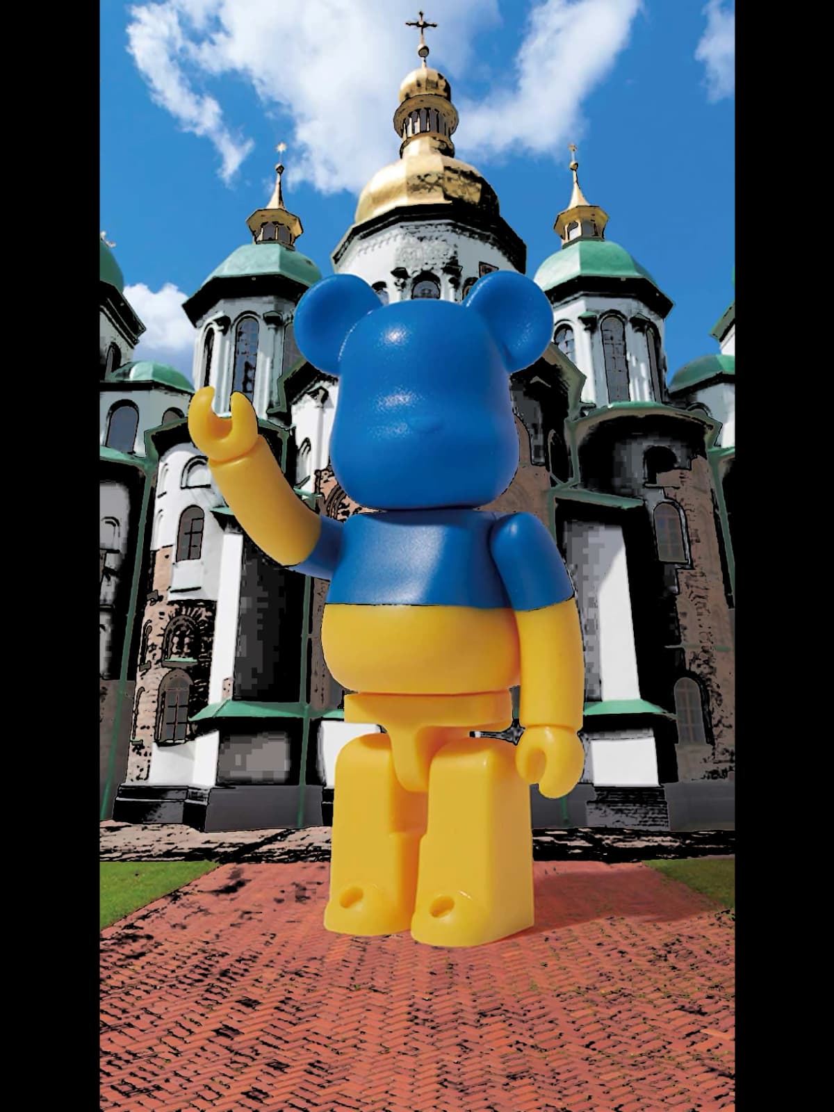 FLAG UKRAINE (Series 46) #4 BE@RBRICK